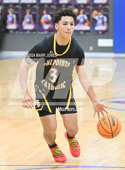 Thumbnail 2 in Thunderbird vs. Salpointe Catholic (AIA 4A Round 1 Playoff) photogallery.