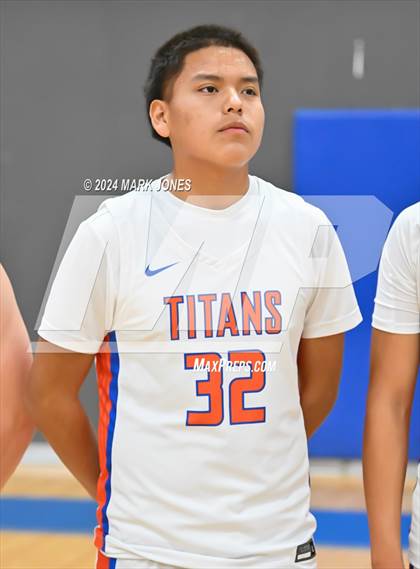 Thumbnail 2 in Thunderbird vs. Salpointe Catholic (AIA 4A Round 1 Playoff) photogallery.