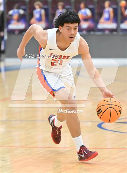 Thumbnail 3 in Thunderbird vs. Salpointe Catholic (AIA 4A Round 1 Playoff) photogallery.