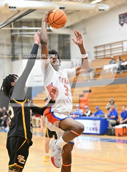 Thumbnail 2 in Thunderbird vs. Salpointe Catholic (AIA 4A Round 1 Playoff) photogallery.