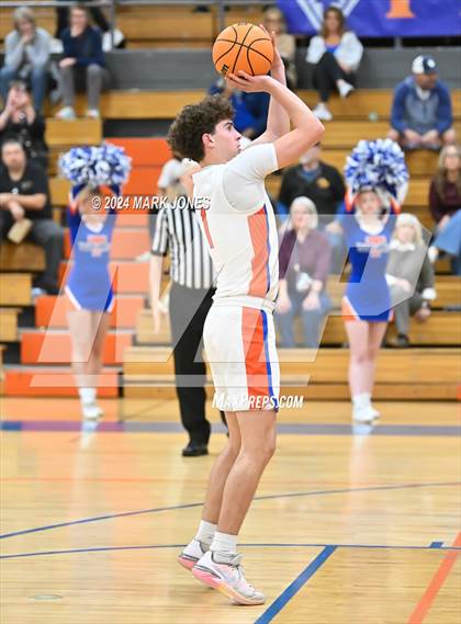 Thumbnail 3 in Thunderbird vs. Salpointe Catholic (AIA 4A Round 1 Playoff) photogallery.
