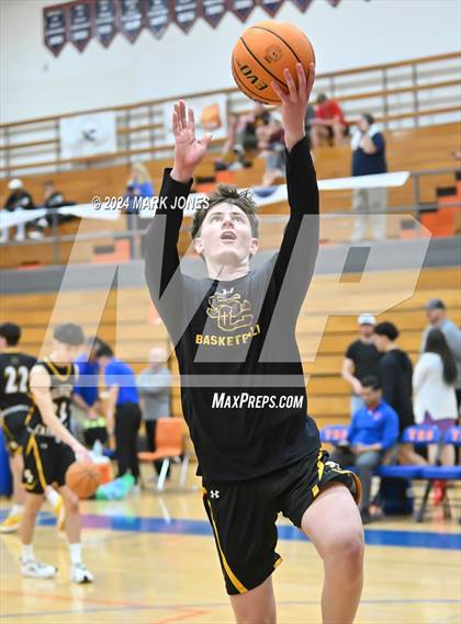 Thumbnail 3 in Thunderbird vs. Salpointe Catholic (AIA 4A Round 1 Playoff) photogallery.