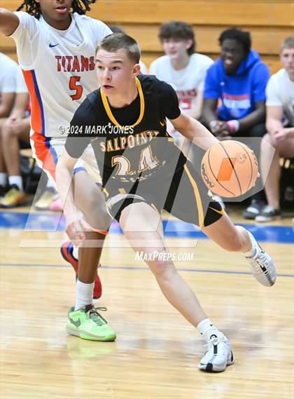 Thumbnail 1 in Thunderbird vs. Salpointe Catholic (AIA 4A Round 1 Playoff) photogallery.