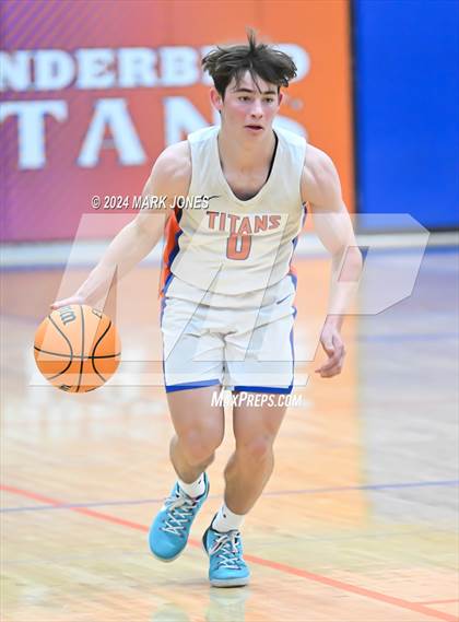 Thumbnail 2 in Thunderbird vs. Salpointe Catholic (AIA 4A Round 1 Playoff) photogallery.