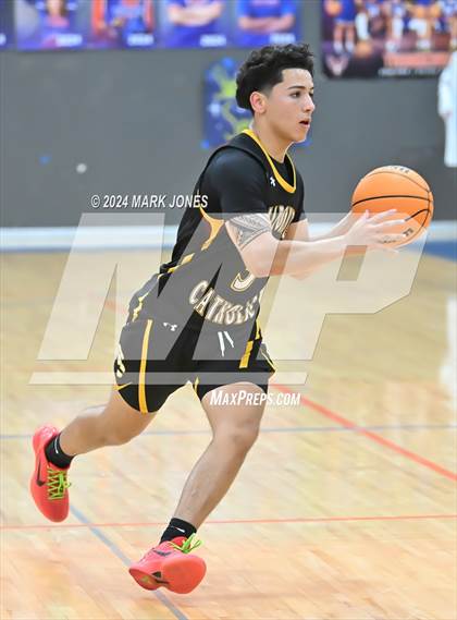 Thumbnail 1 in Thunderbird vs. Salpointe Catholic (AIA 4A Round 1 Playoff) photogallery.