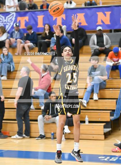 Thumbnail 3 in Thunderbird vs. Salpointe Catholic (AIA 4A Round 1 Playoff) photogallery.