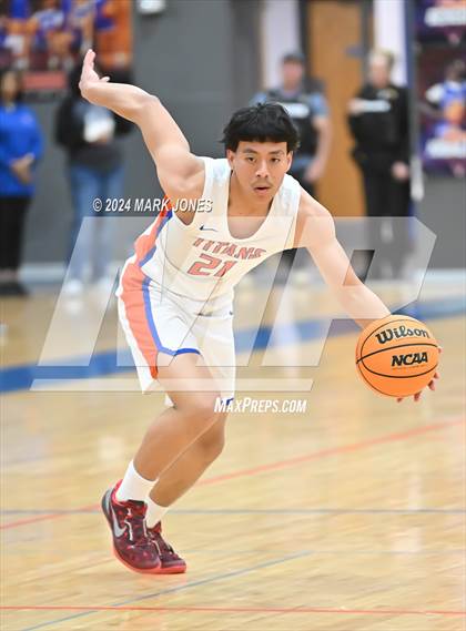 Thumbnail 3 in Thunderbird vs. Salpointe Catholic (AIA 4A Round 1 Playoff) photogallery.