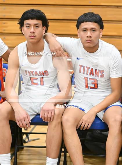 Thumbnail 3 in Thunderbird vs. Salpointe Catholic (AIA 4A Round 1 Playoff) photogallery.
