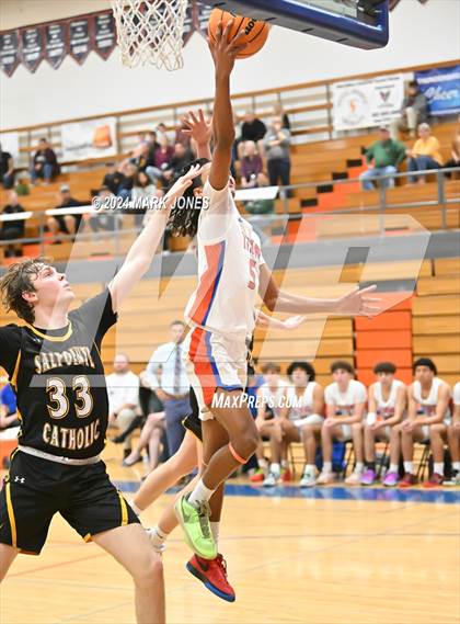 Thumbnail 3 in Thunderbird vs. Salpointe Catholic (AIA 4A Round 1 Playoff) photogallery.