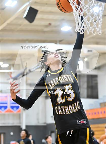 Thumbnail 3 in Thunderbird vs. Salpointe Catholic (AIA 4A Round 1 Playoff) photogallery.