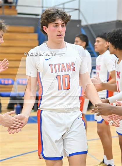 Thumbnail 1 in Thunderbird vs. Salpointe Catholic (AIA 4A Round 1 Playoff) photogallery.