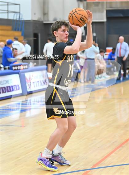 Thumbnail 1 in Thunderbird vs. Salpointe Catholic (AIA 4A Round 1 Playoff) photogallery.