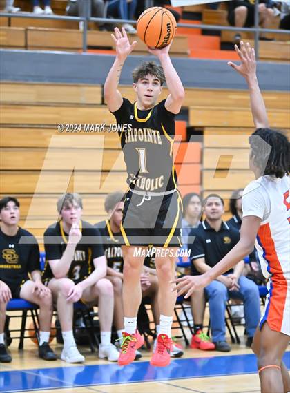 Thumbnail 2 in Thunderbird vs. Salpointe Catholic (AIA 4A Round 1 Playoff) photogallery.
