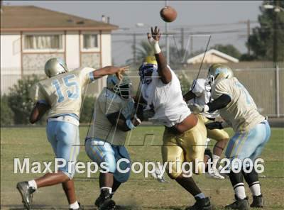 Thumbnail 1 in Crenshaw @ Locke photogallery.