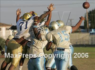 Thumbnail 2 in Crenshaw @ Locke photogallery.