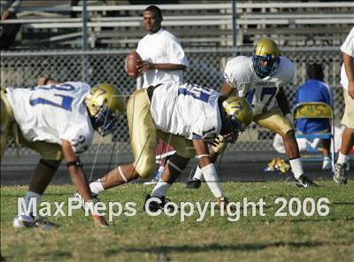 Thumbnail 2 in Crenshaw @ Locke photogallery.