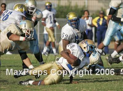 Thumbnail 1 in Crenshaw @ Locke photogallery.