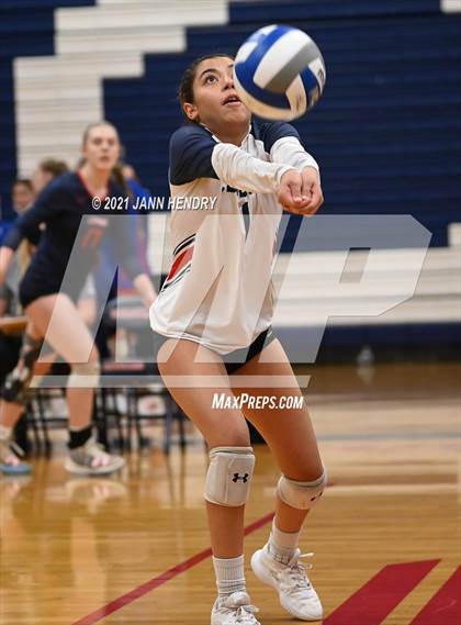 Thumbnail 1 in Mountain View @ Coronado (Durango Fall Classic) photogallery.