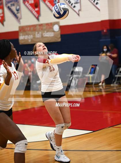 Thumbnail 3 in Mountain View @ Coronado (Durango Fall Classic) photogallery.
