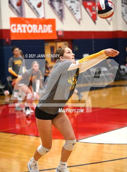 Thumbnail 1 in Mountain View @ Coronado (Durango Fall Classic) photogallery.