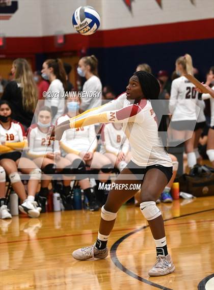 Thumbnail 2 in Mountain View @ Coronado (Durango Fall Classic) photogallery.