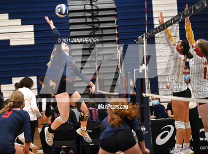 Thumbnail 2 in Mountain View @ Coronado (Durango Fall Classic) photogallery.