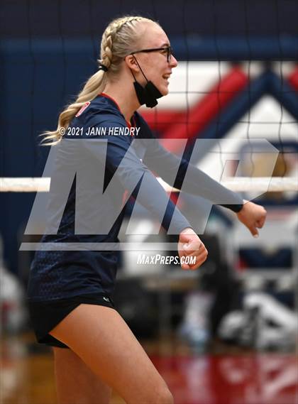 Thumbnail 1 in Mountain View @ Coronado (Durango Fall Classic) photogallery.