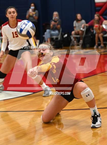 Thumbnail 1 in Mountain View @ Coronado (Durango Fall Classic) photogallery.