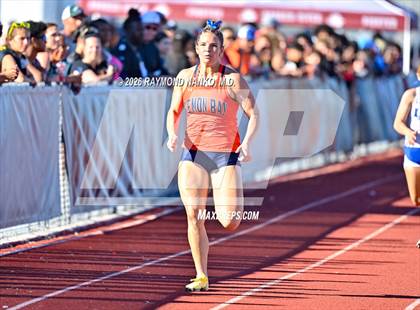 Thumbnail 3 in Pirate Booty Invitational (200 Meter) photogallery.