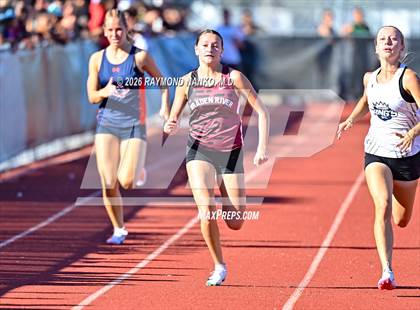 Thumbnail 1 in Pirate Booty Invitational (200 Meter) photogallery.