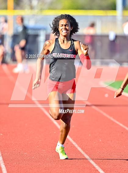 Thumbnail 2 in Pirate Booty Invitational (200 Meter) photogallery.
