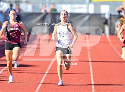 Thumbnail 2 in Pirate Booty Invitational (200 Meter) photogallery.