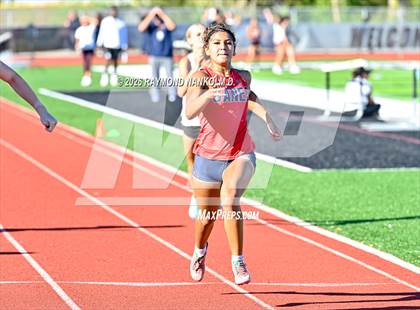 Thumbnail 1 in Pirate Booty Invitational (200 Meter) photogallery.