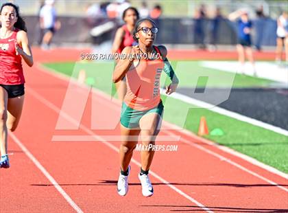 Thumbnail 2 in Pirate Booty Invitational (200 Meter) photogallery.