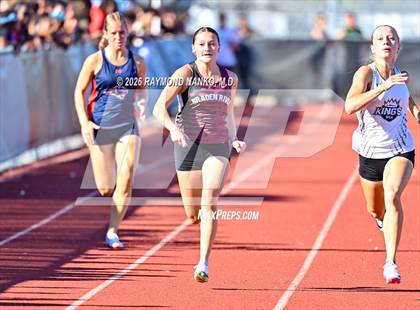 Thumbnail 3 in Pirate Booty Invitational (200 Meter) photogallery.