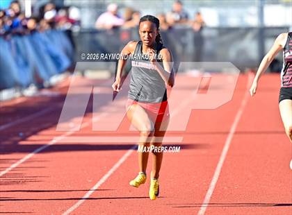 Thumbnail 3 in Pirate Booty Invitational (200 Meter) photogallery.