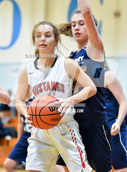 Thumbnail 3 in Pershing County vs. Virginia City (Serpent Classic) photogallery.