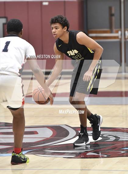 Thumbnail 1 in Capistrano Valley vs. Citrus Hill (Rancho Mirage Holiday Invitational) photogallery.
