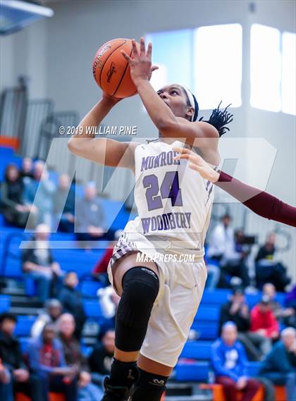 Thumbnail 2 in Ossining vs. Monroe-Woodbury (NYSPHSAA Class AA Regional Final) photogallery.