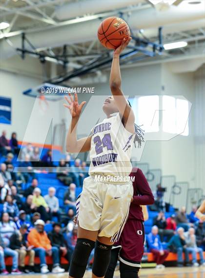 Thumbnail 1 in Ossining vs. Monroe-Woodbury (NYSPHSAA Class AA Regional Final) photogallery.