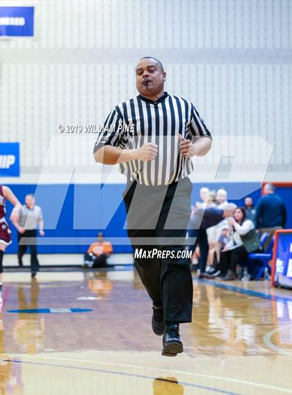Thumbnail 1 in Ossining vs. Monroe-Woodbury (NYSPHSAA Class AA Regional Final) photogallery.