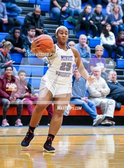 Thumbnail 1 in Ossining vs. Monroe-Woodbury (NYSPHSAA Class AA Regional Final) photogallery.