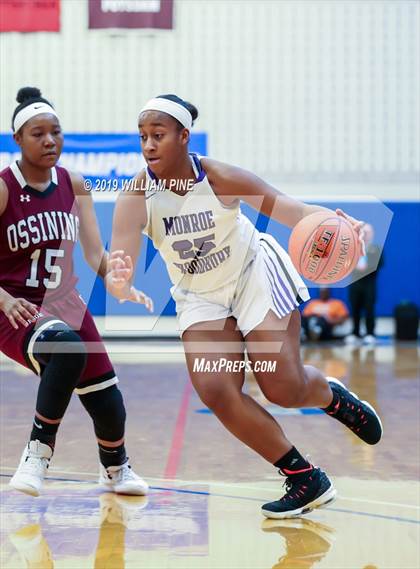 Thumbnail 1 in Ossining vs. Monroe-Woodbury (NYSPHSAA Class AA Regional Final) photogallery.