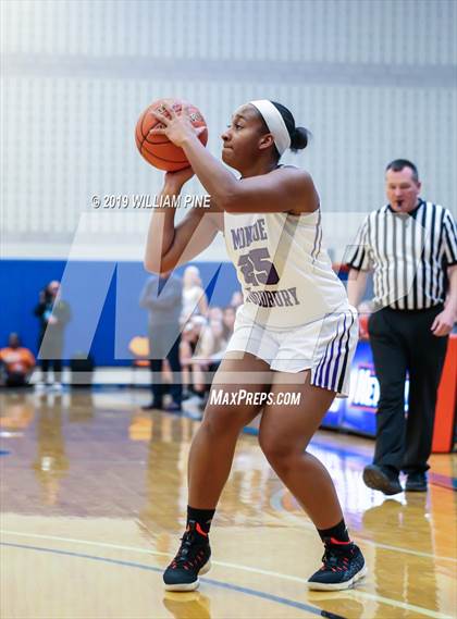 Thumbnail 3 in Ossining vs. Monroe-Woodbury (NYSPHSAA Class AA Regional Final) photogallery.
