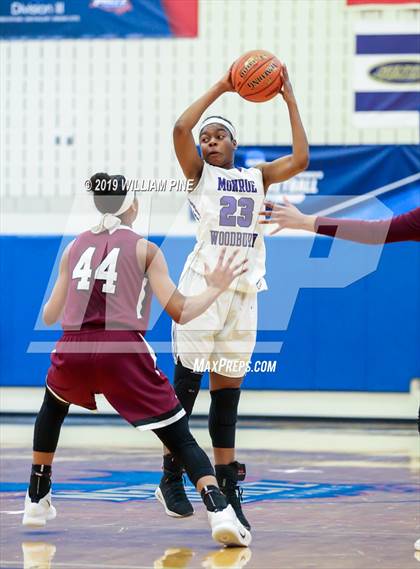 Thumbnail 1 in Ossining vs. Monroe-Woodbury (NYSPHSAA Class AA Regional Final) photogallery.