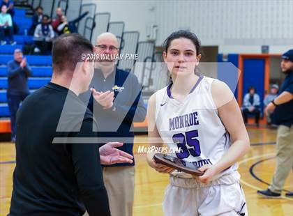 Thumbnail 2 in Ossining vs. Monroe-Woodbury (NYSPHSAA Class AA Regional Final) photogallery.