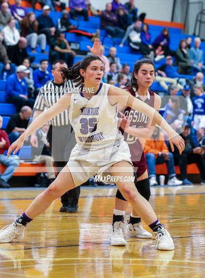 Thumbnail 2 in Ossining vs. Monroe-Woodbury (NYSPHSAA Class AA Regional Final) photogallery.