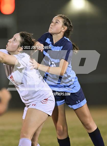 Thumbnail 3 in Lee vs Johnson photogallery.