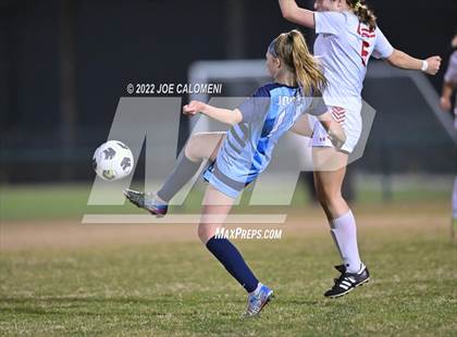 Thumbnail 3 in Lee vs Johnson photogallery.