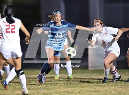 Thumbnail 2 in Lee vs Johnson photogallery.